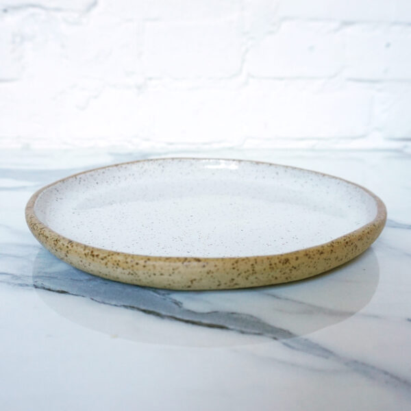 Тарелка круглая из каменной керамики Basic White Hawaii