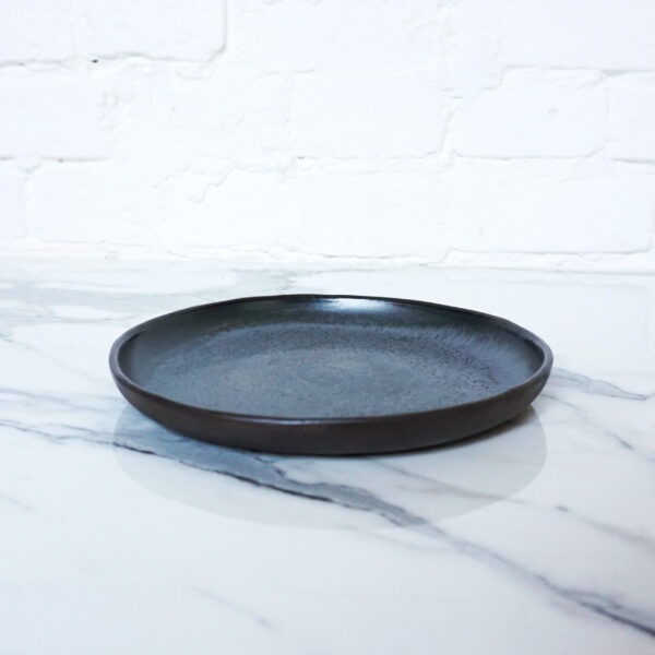 Тарелка круглая из каменной керамики Casual Серый сатин